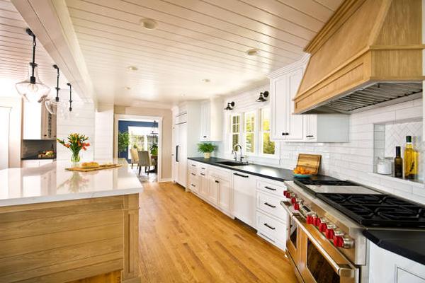 What to Expect During a Kitchen Remodeling Project with a Contractor